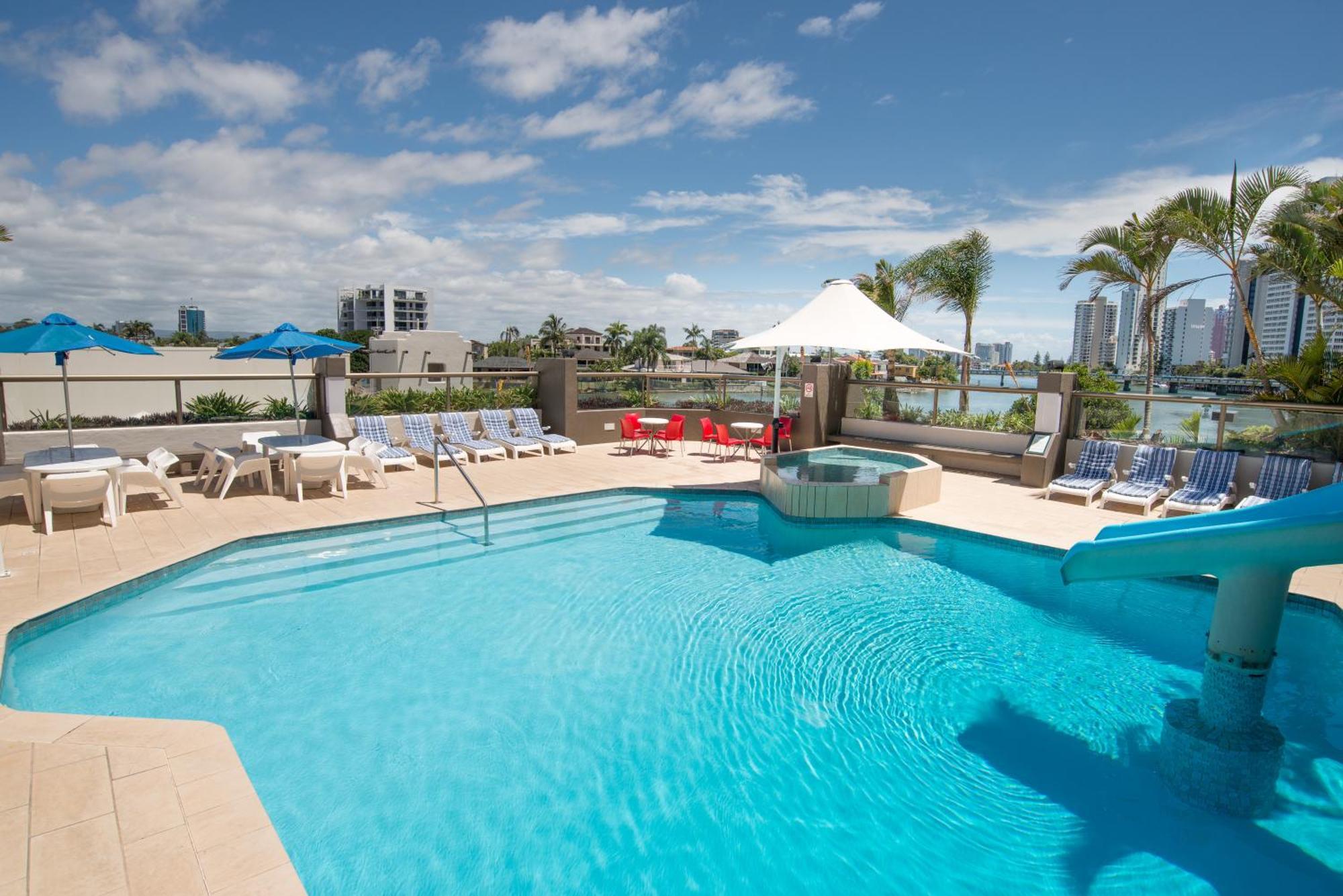 Tiki Hotel Apartments Surfers Paradise Gold Coast Exterior photo